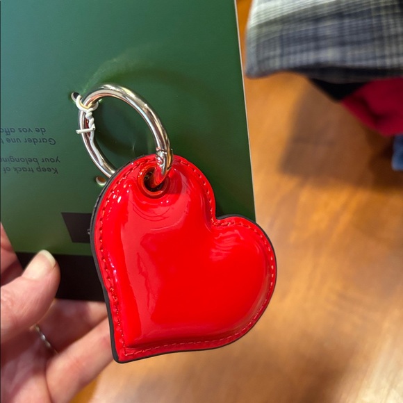 NWT Kate Spade AirTag Charm Keychain Heart Red - Picture 4 of 5